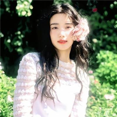 纸板屋女孩